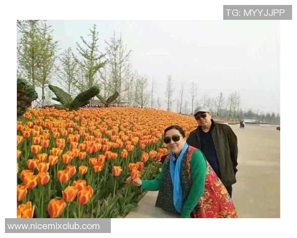 足球明星温馨时刻与家人共享生活点滴的幸福时光 足球明星温馨时刻与家人共享生活点滴的幸福时光